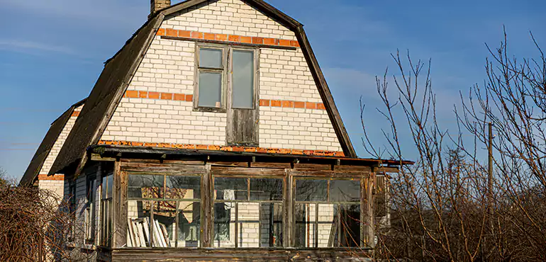 Types of Houses We Buy Without Repairs in Santa Ana, CA
