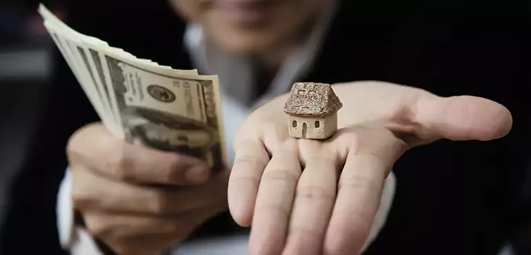 Avoid the Hassle of a Traditional Sale in Santa Ana, CA